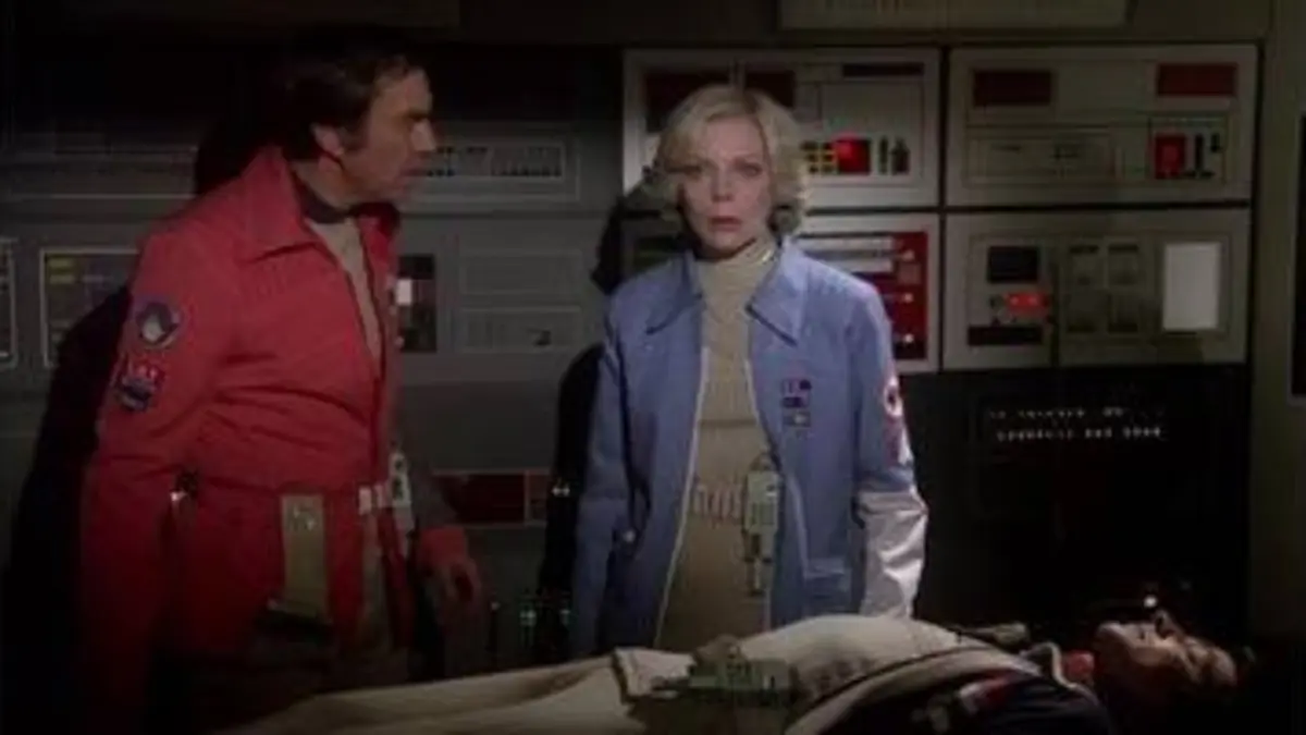 Cosmos 1999 : S2 E5 - Tout ce qui reluit