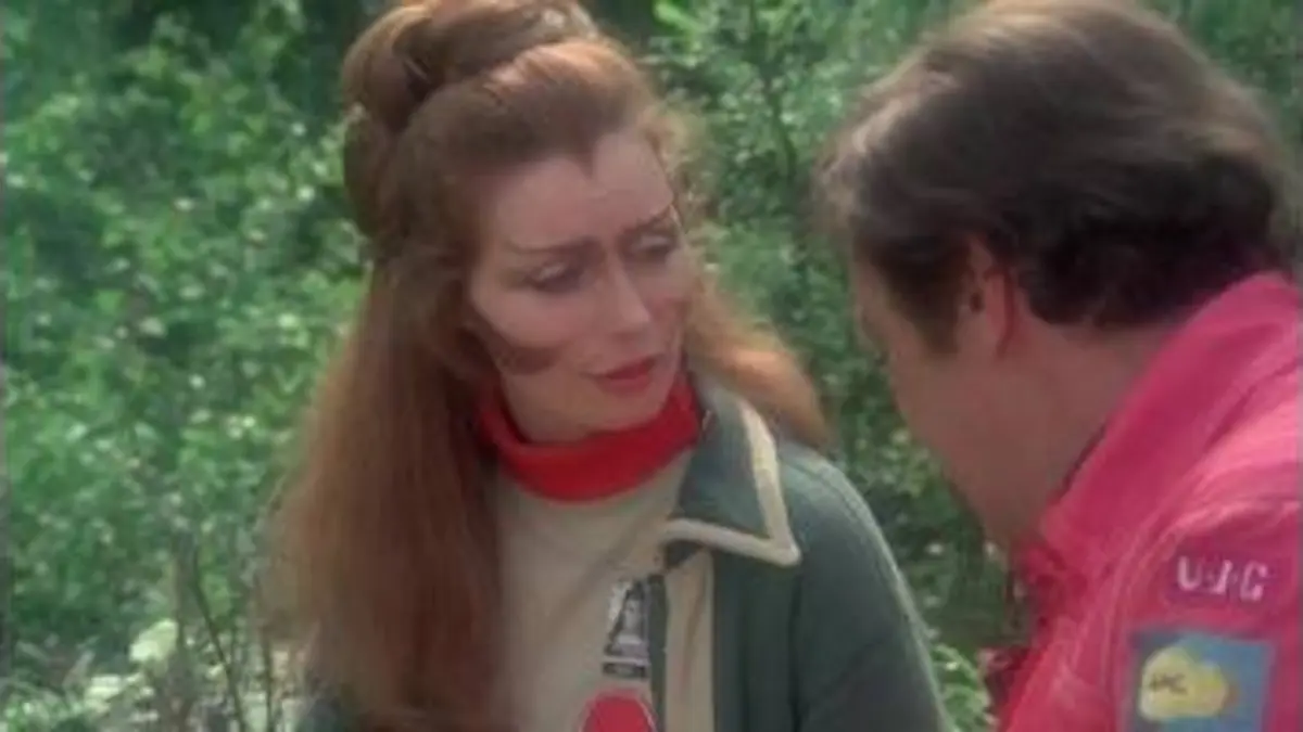 Cosmos 1999 : S2 E8 - Les directives de Luton