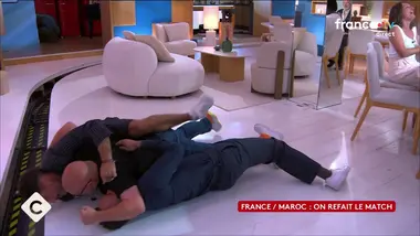 Coupe du monde : Yoann Riou en folie