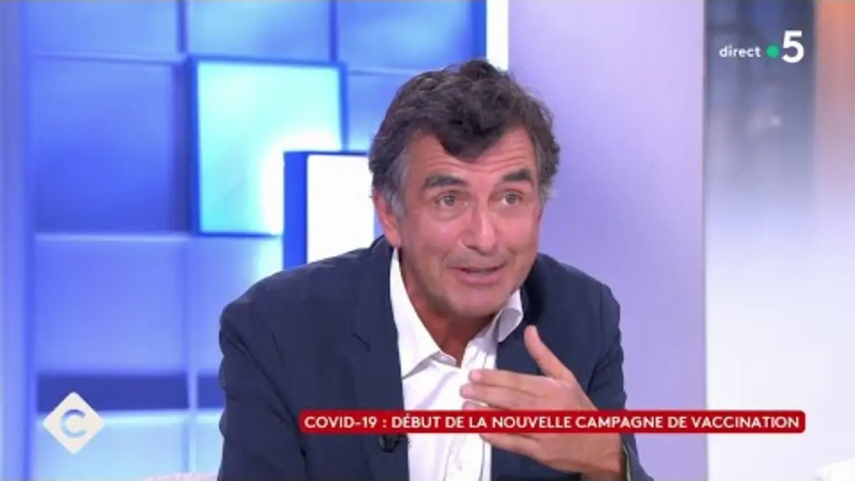 replay de Covid-19 : début de la nouvelle campagne de vaccination - C à Vous - 02/10/2023