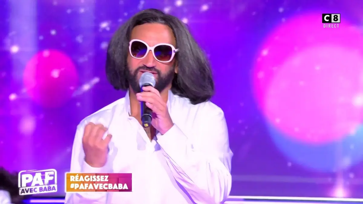 replay de Cyril Hanouna en mode karaoké !