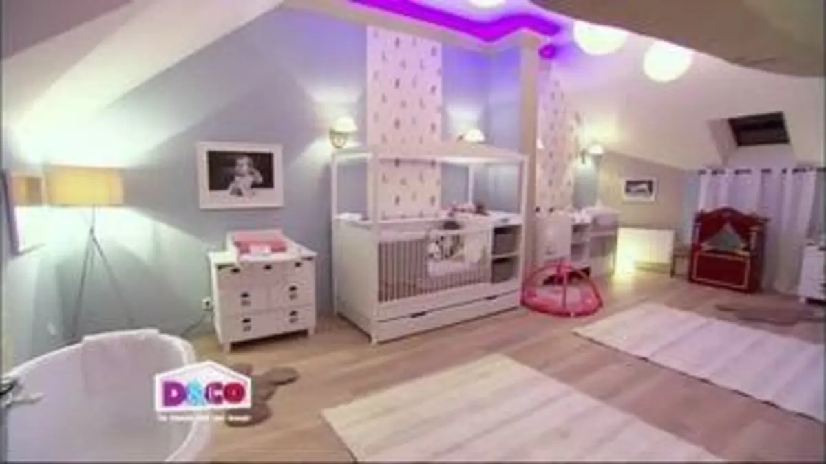 replay de D&CO : La chambre des bébés et sa salle de bains