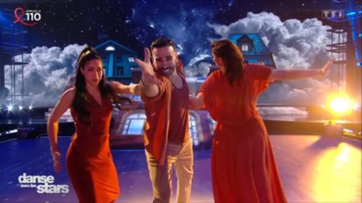 replay de Danse avec les stars 2025 - Beaucoup d'émotion pour Adil Rami quand il découvre ses danseuses mystères