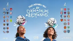 Découvrez le ballon collector aux couleurs des Defenseurs de l'Enfance // Decathlon