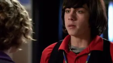 Degrassi : Nouvelle génération - S11 E08 - Ne te laisse pas abattre - Partie 1