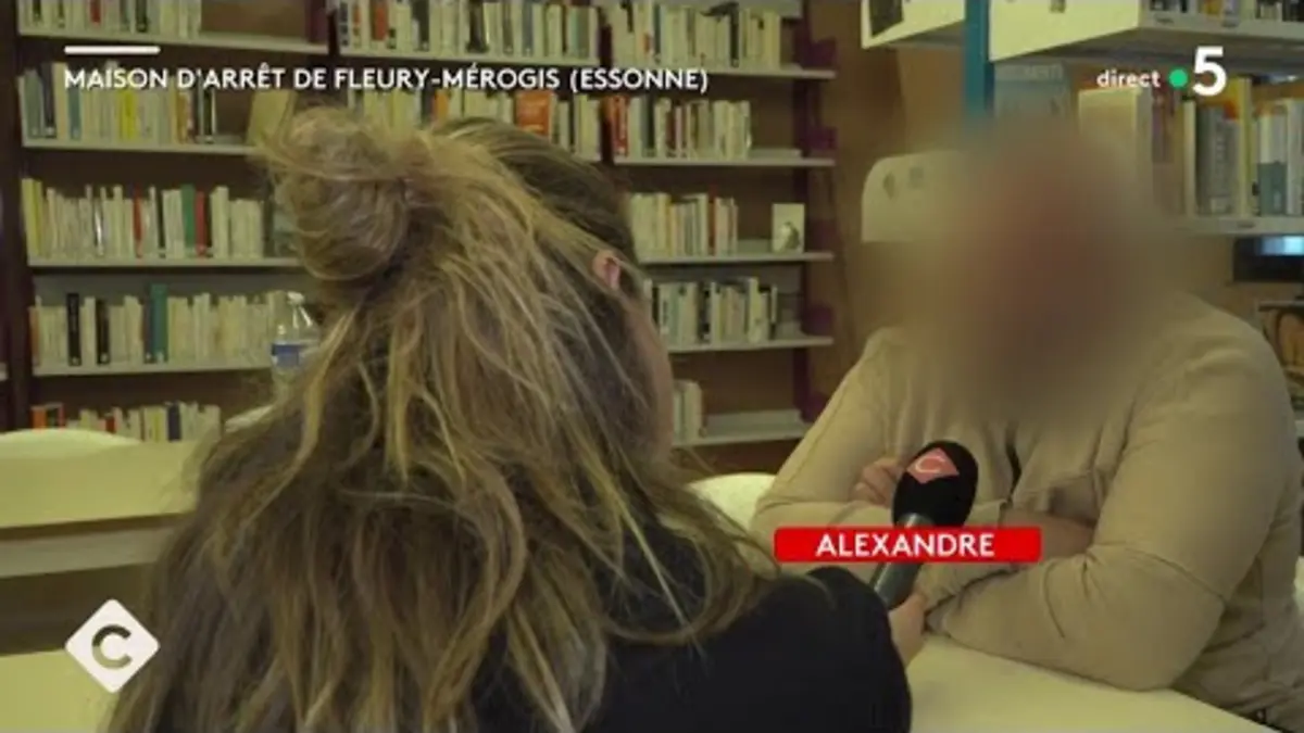 replay de Des détenus jurés du prix Goncourt - L’Oeil de Pierre - C à Vous - 01/12/2023