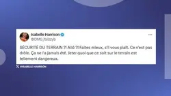 Des sextoys jetés sur les terrains de basket féminin