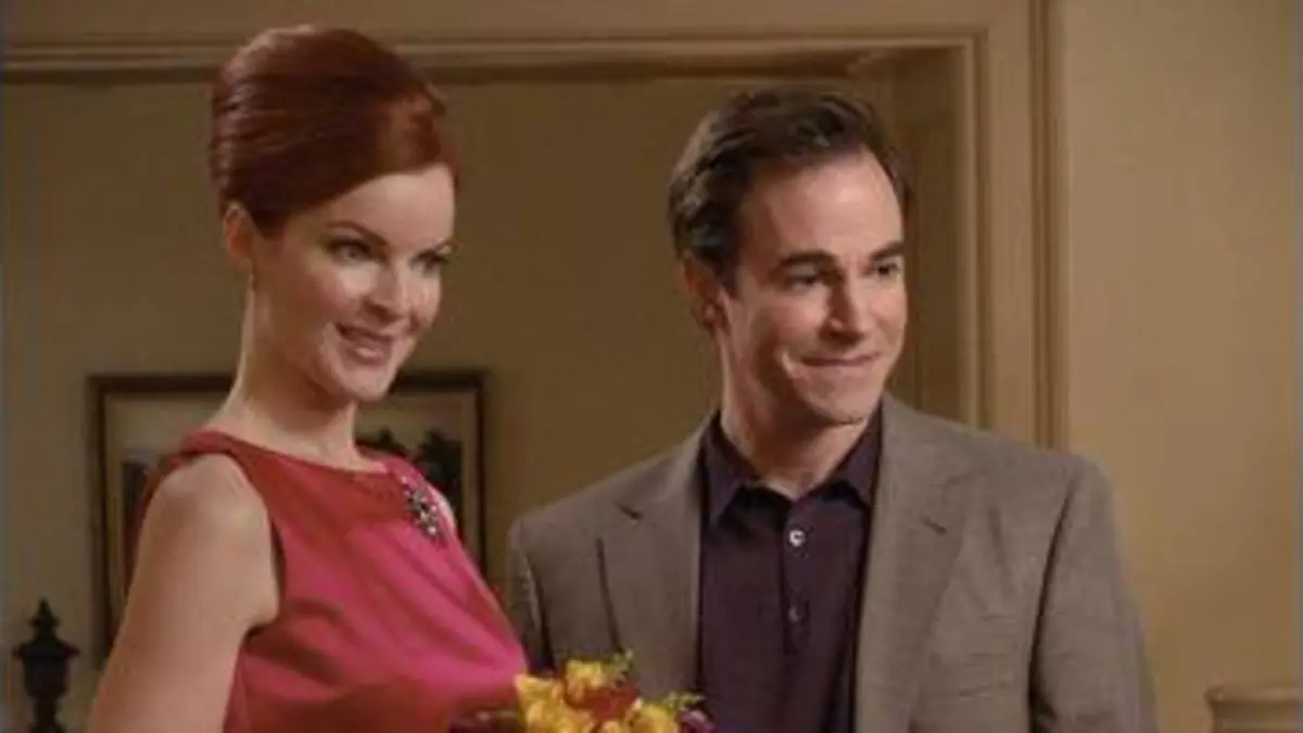 replay de Desperate Housewives : S1 E11 - Un air de famille