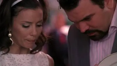 replay de Desperate Housewives : S4 E4 - Les nuisibles