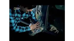 Dévérouiller la portière d'une voiture à l'aide de papier alu