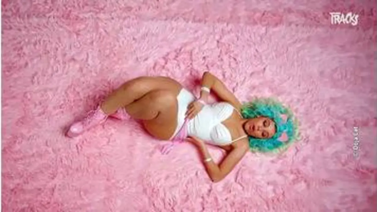 replay de Doja Cat, la rappeuse vache | TRACKS