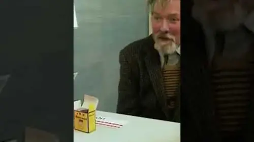 replay de Drôle de manière de prendre ses médicaments 💊 - Extrait de Docteur Lulu