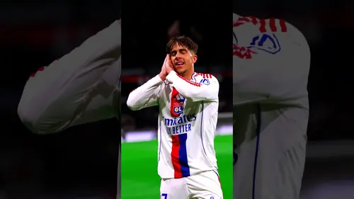 replay de Duo of scorers and celebrations 😏🤝 #Ligue1 #Goal #OL #Ligue1McDonals