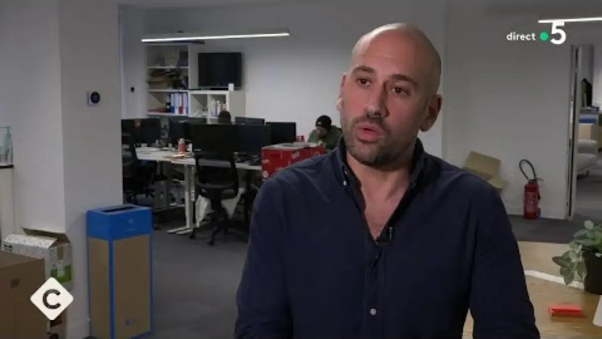 replay de École Stanislas : un rapport « caché » dévoilé par Mediapart - La Story - C à Vous - 17/01/2024