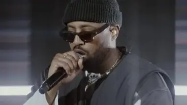 Edge «Hors de l'eau» en live dans Bâtiment B