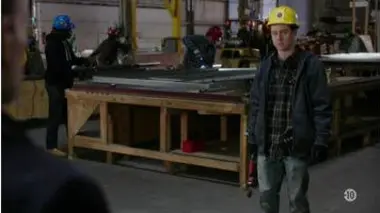 Elementary : S6 E17 - En vers et contre tous