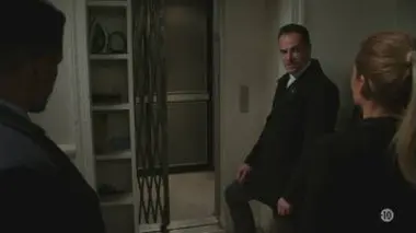 Elementary : S7 E10 - Trash panda