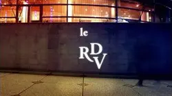 En France, des SDF se font uberiser - Le petit RDV du du 01/11 - CANAL+