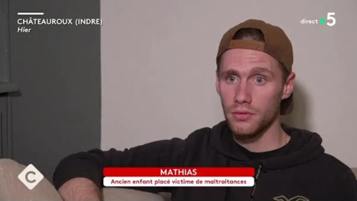 replay de Enfants placés maltraités : ouverture du procès - La Story - C à Vous - 14/10/2024