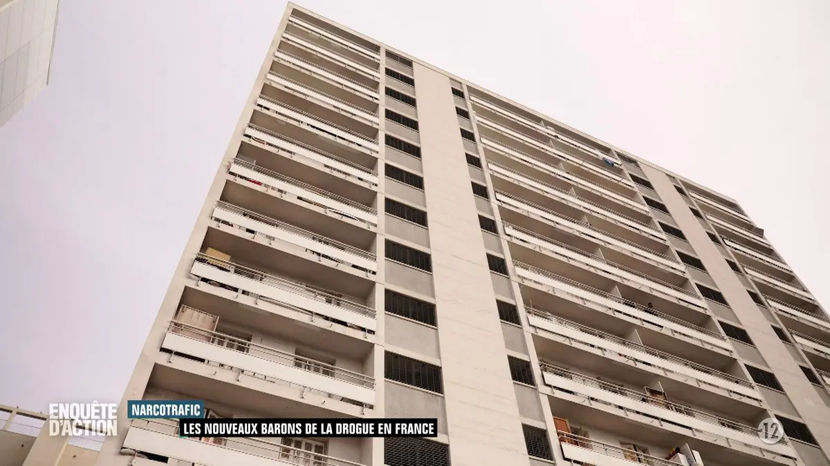 replay de Enquête d'action : Narcotrafic : les nouveaux barons de la drogue en France