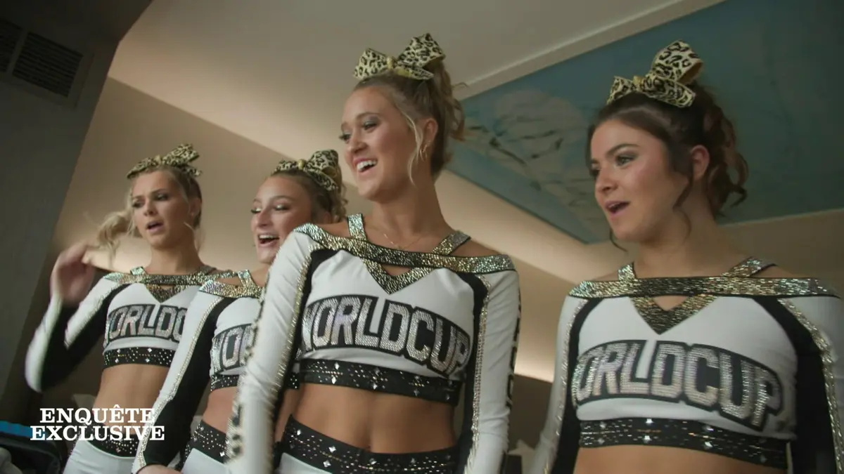 Enquête exclusive : Pom-pom girls : la face…