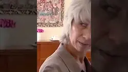 ? Expérience de Maman ? | STRIP TEASE Officiel #humour #shorts #décalé