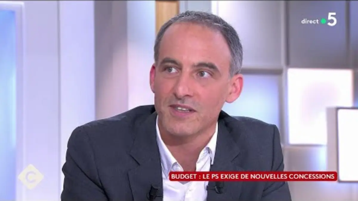 replay de Face à Trump, quelle stratégie pour l’Europe ? Raphaël Glucksmann répond - C à Vous