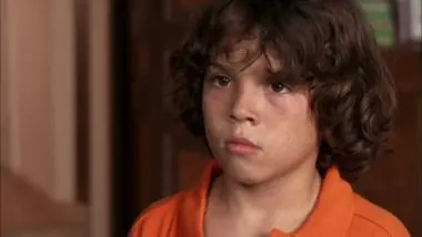 Famille d'accueil - S01 E20 - Hugo