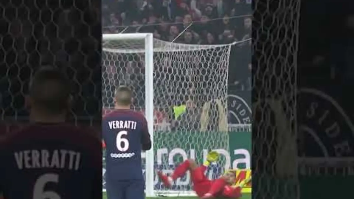 replay de Fekir 1000 IQ ? #ligue1 #psgol #lyon #fekir