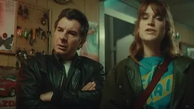 Flashback - S02 E01