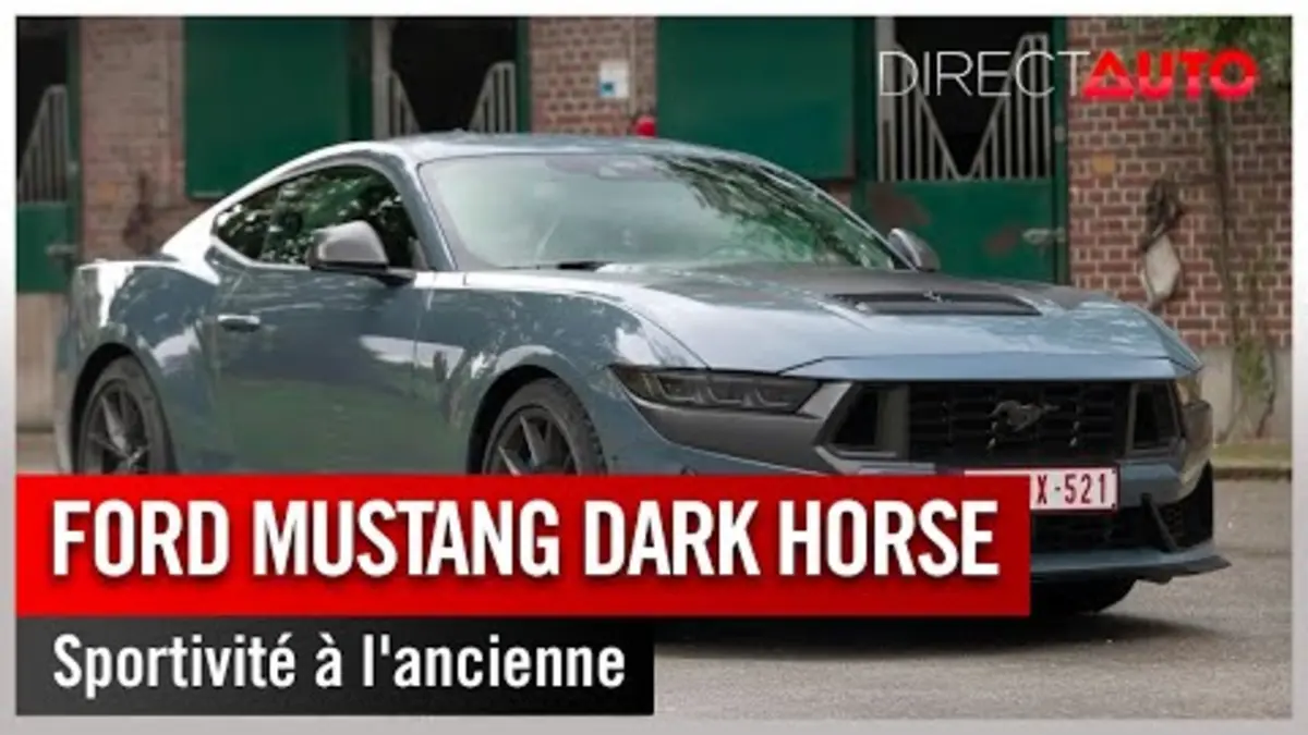 replay de Ford Mustang Dark Horse : sportivité à l'ancienne !