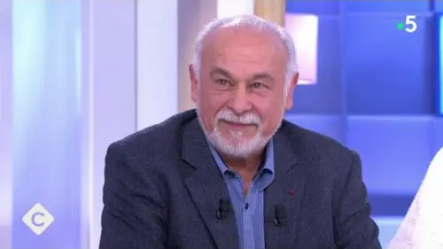 replay de Francis Perrin, son combat pour son fils autiste - C à Vous - 15/04/2024
