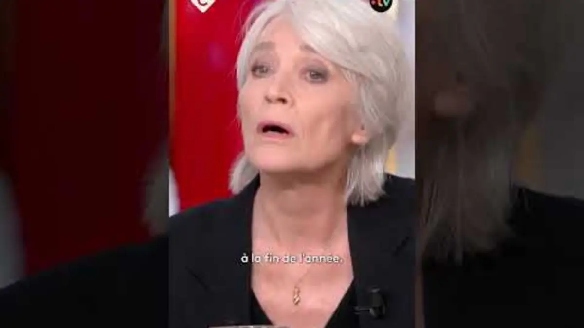 replay de ⚫ Françoise Hardy nous livrait son témoignage en 2018, on lui rend hommage ce soir dans #CàVous