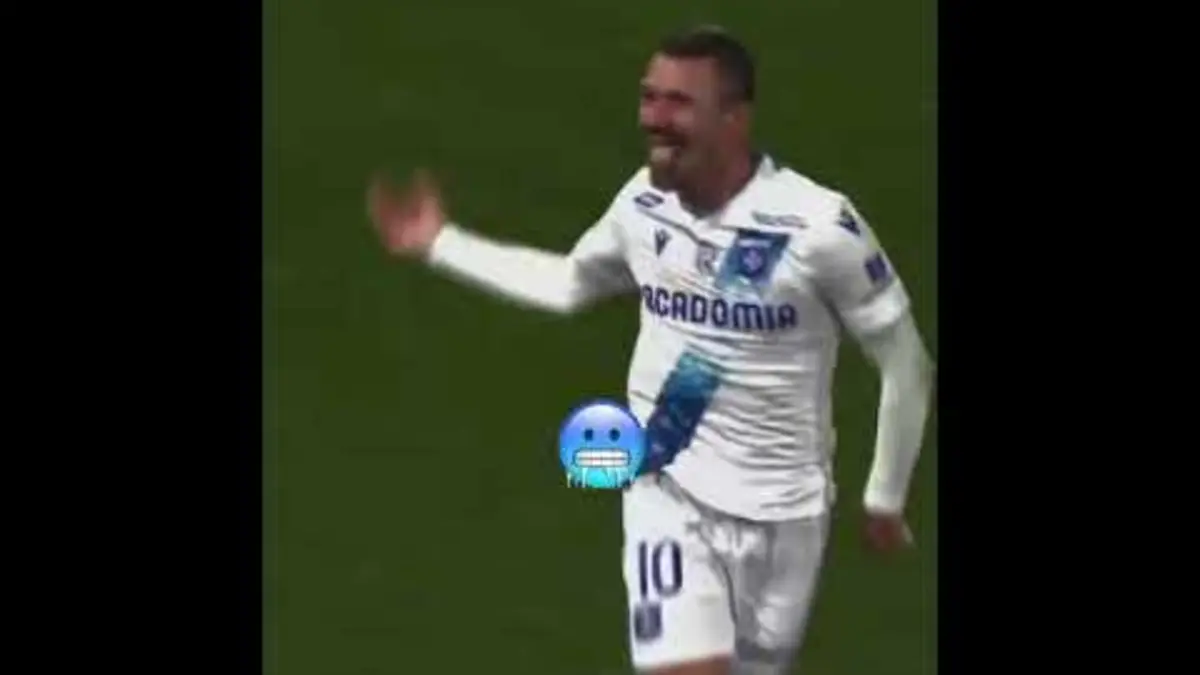 replay de Goal + celebration = ? #football #Ligue1 #Ligue1McDonalds #Auxerre #Perrin #freekick #cold #edit