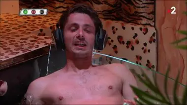 Guillaume Pley doit garder son calme pendant l'épreuve du spa