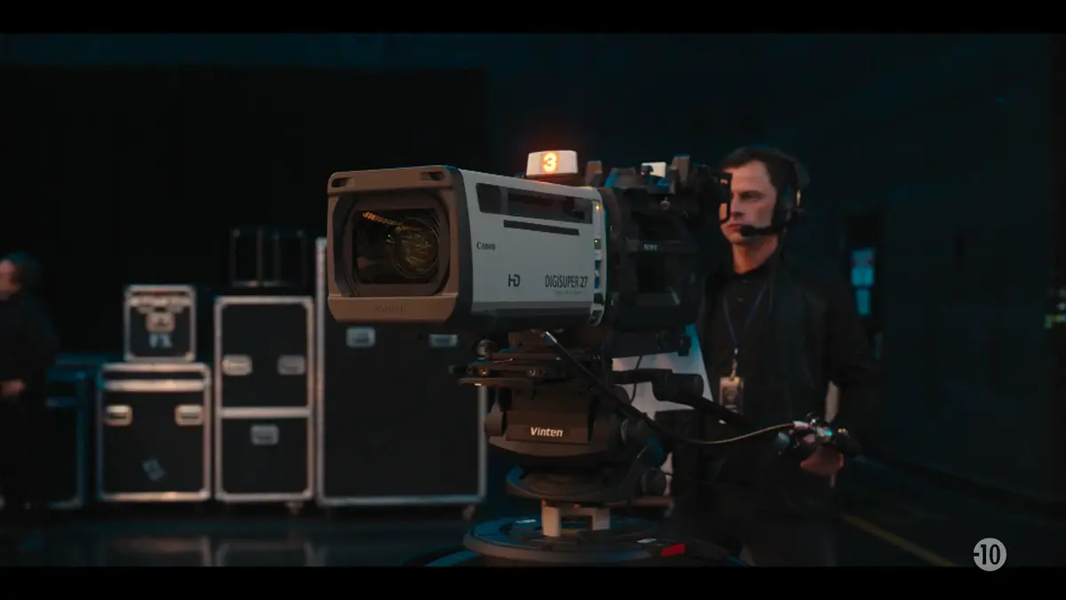 replay de Hacks : S4 E4 - La première