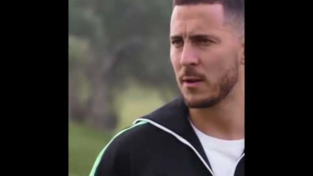 replay de Hazard's best shot ? ?