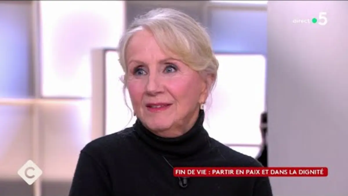 replay de Hélène Vincent : la force du jeu - C à Vous l’intégrale - 05/03/2025