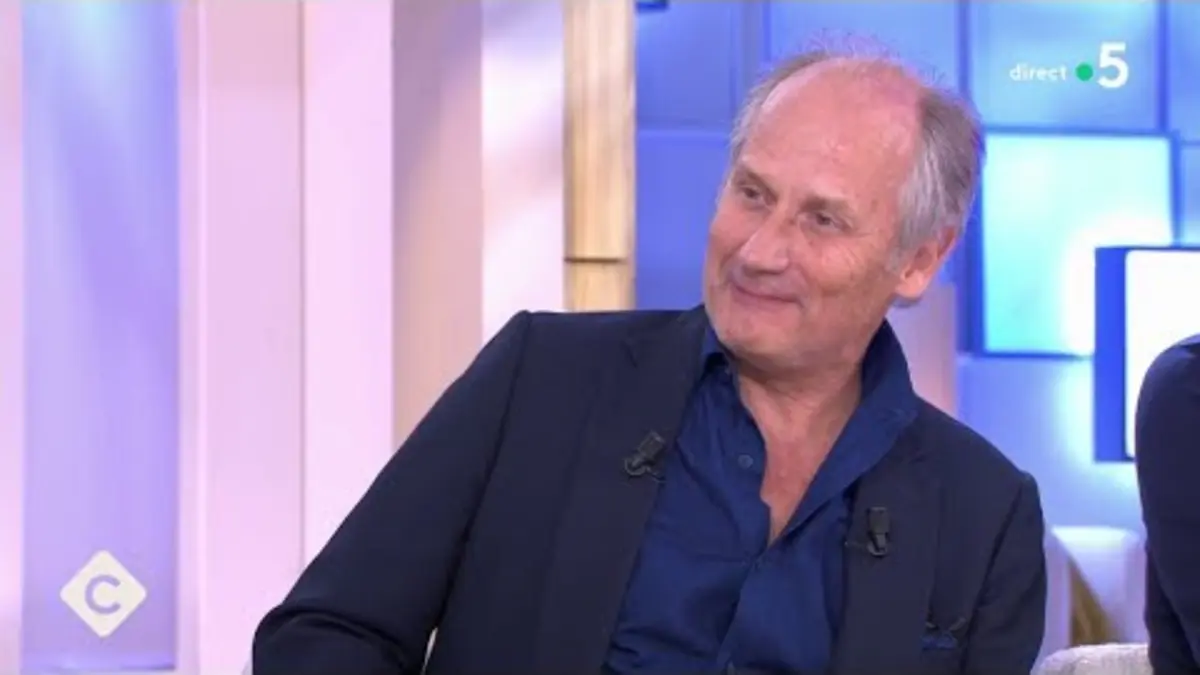 replay de Hippolyte Girardot, à la recherche du film perdu - C à Vous - 10/10/2023