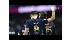 Homophobie : des footballeurs refusent le brassard LGBT+ - Le 5/5 - C à Vous - 15/05/2023