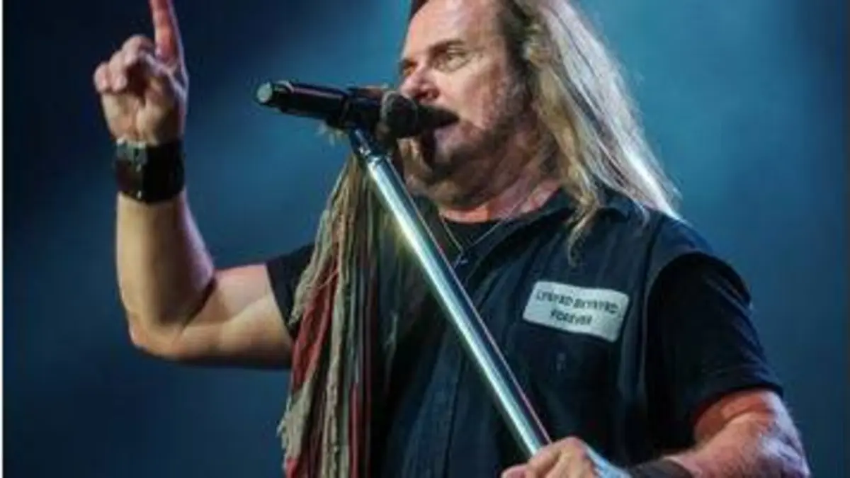 replay de If I Leave Here Tomorrow