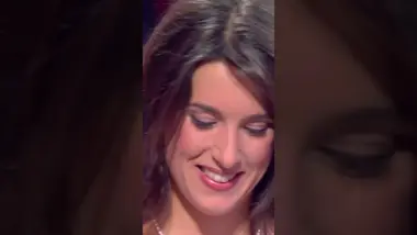Il l'aime en secret depuis un an mais elle est déjà en couple avec un autre