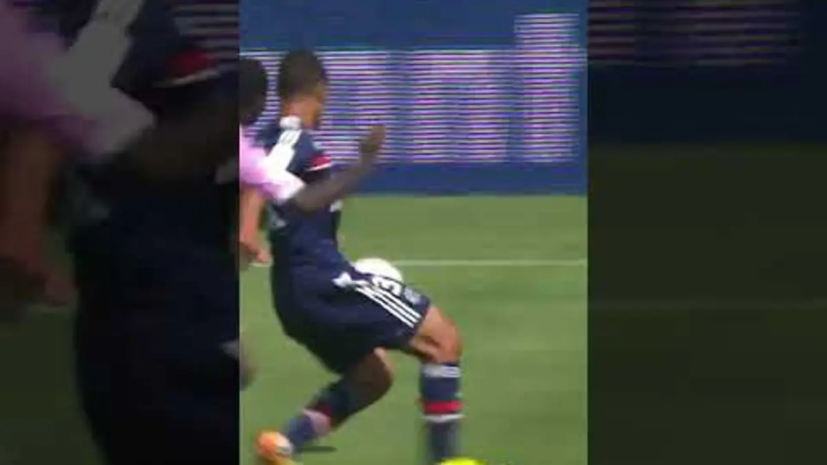 replay de ? Il y a 11 ans Nabil Fékir effectuait ses débuts en #ligue1mcdonalds #football #frenchfootball