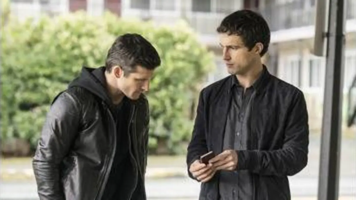 replay de Imposters : Saison 1 épisode 10