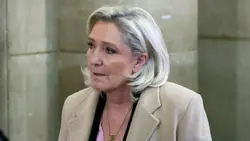 "Je n'ai commis aucun délit" : Marine Le Pen lors du premier jour de son procès (Punchline)