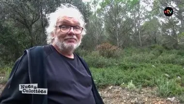 Jean-Luc se confie sur sa difficulté à exprimer ses émotions.
