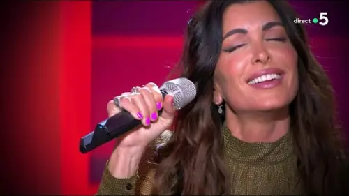 replay de Jenifer - “Ma révolution” en live - C à vous