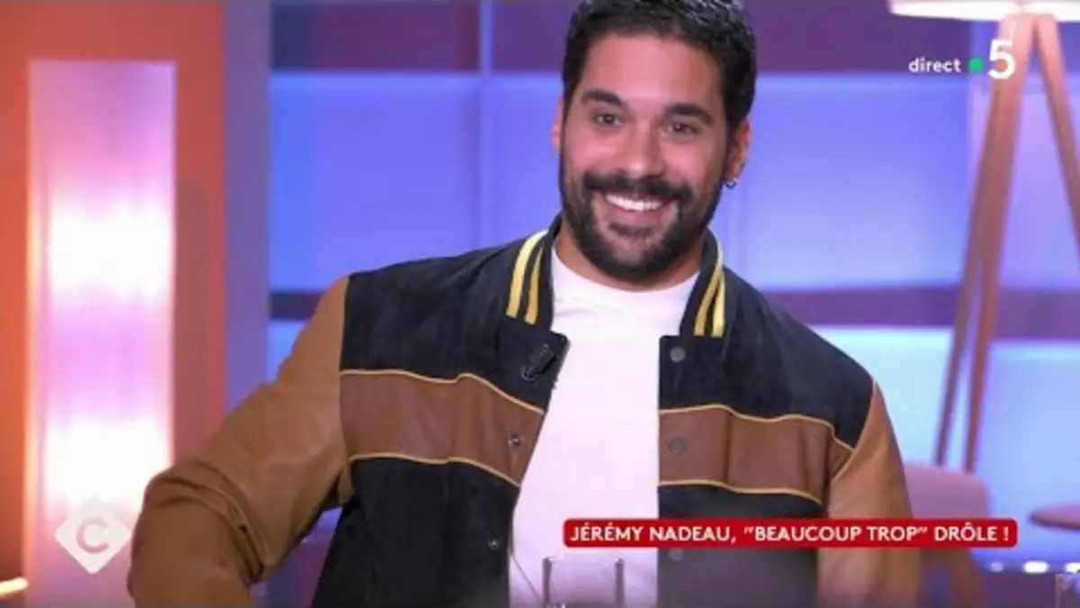 replay de Jérémy Nadeau, “Beaucoup trop” drôle ! - C à vous - 15/12/2023