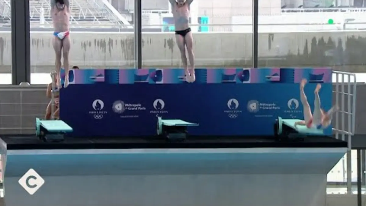 replay de JO : Emmanuel Macron inaugure le centre aquatique olympique - Le 5/5 - C à Vous - 04/04/2024
