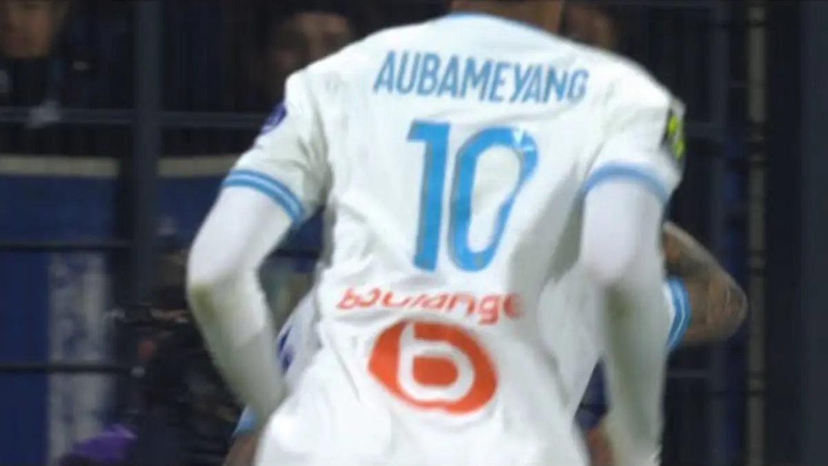 replay de Jonathan Clauss à la finition pour l'OM !